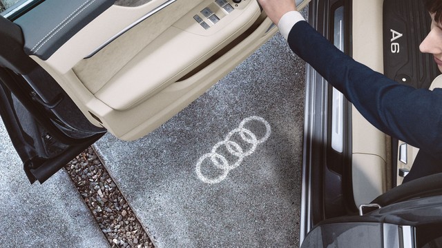 Audi Original Einstiegsbeleuchtung  Autozentrale Eichmann GmbH & Co. KG